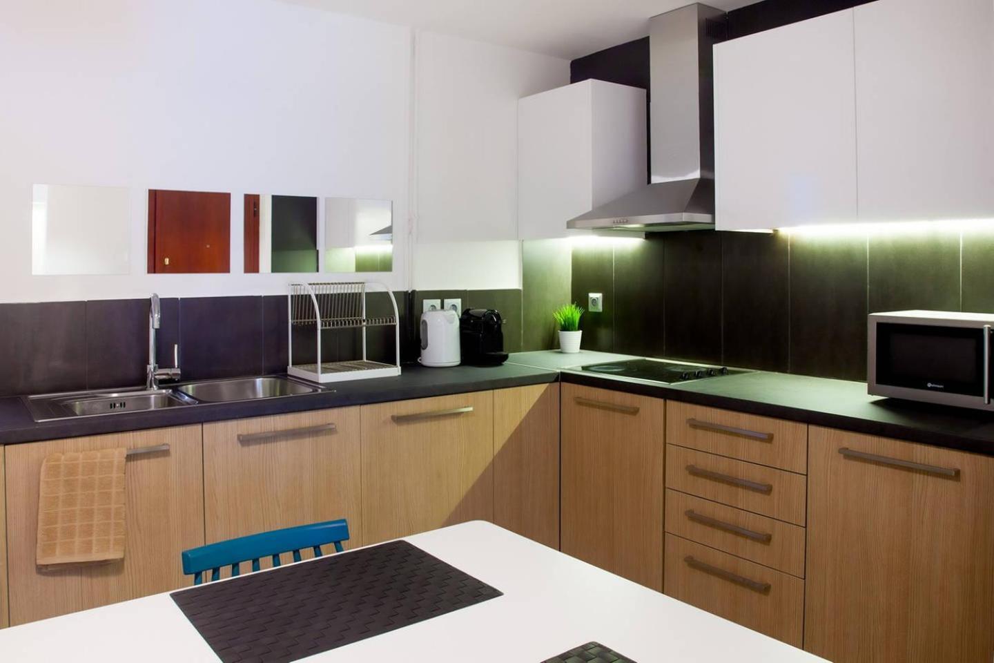 Toni'S New 2Bdroom Apartment Near Stadium เอเธนส์ ภายนอก รูปภาพ